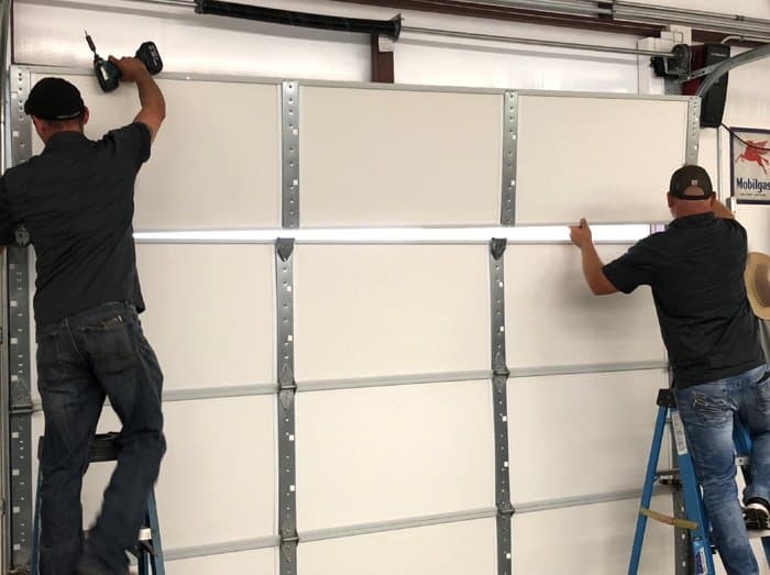 Can a Garage Door Panel Be Repaired in Naperville, IL?